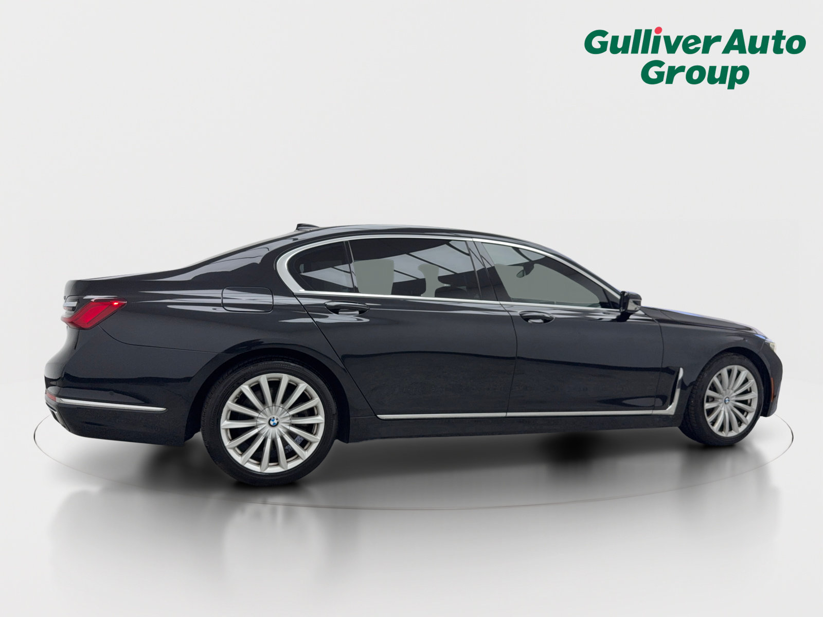 Used 2022 BMW 740i RWD image 9