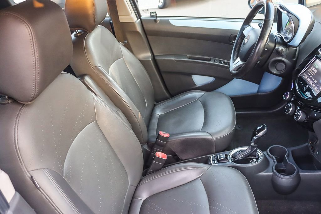 Used 2015 Chevrolet Spark LT image 36