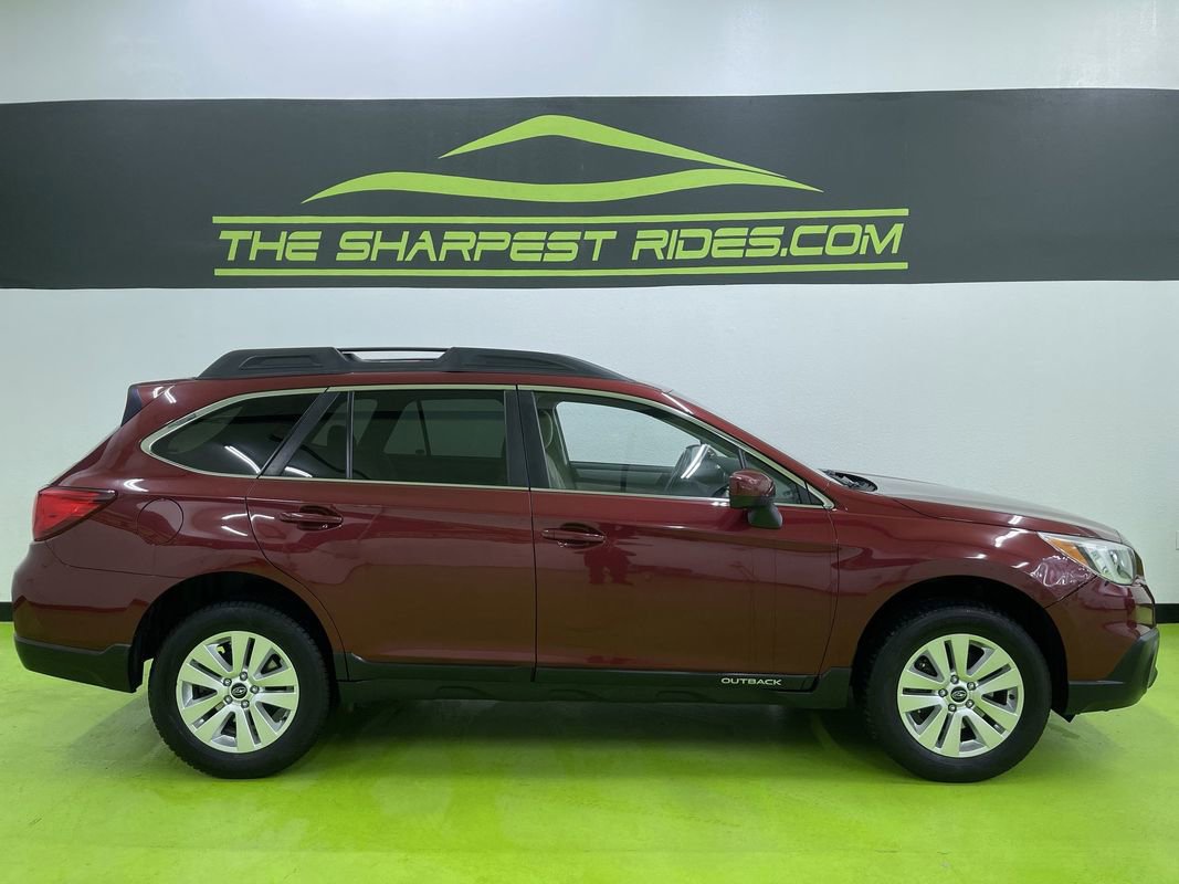Used 2016 Subaru Outback 2.5i Premium image 11