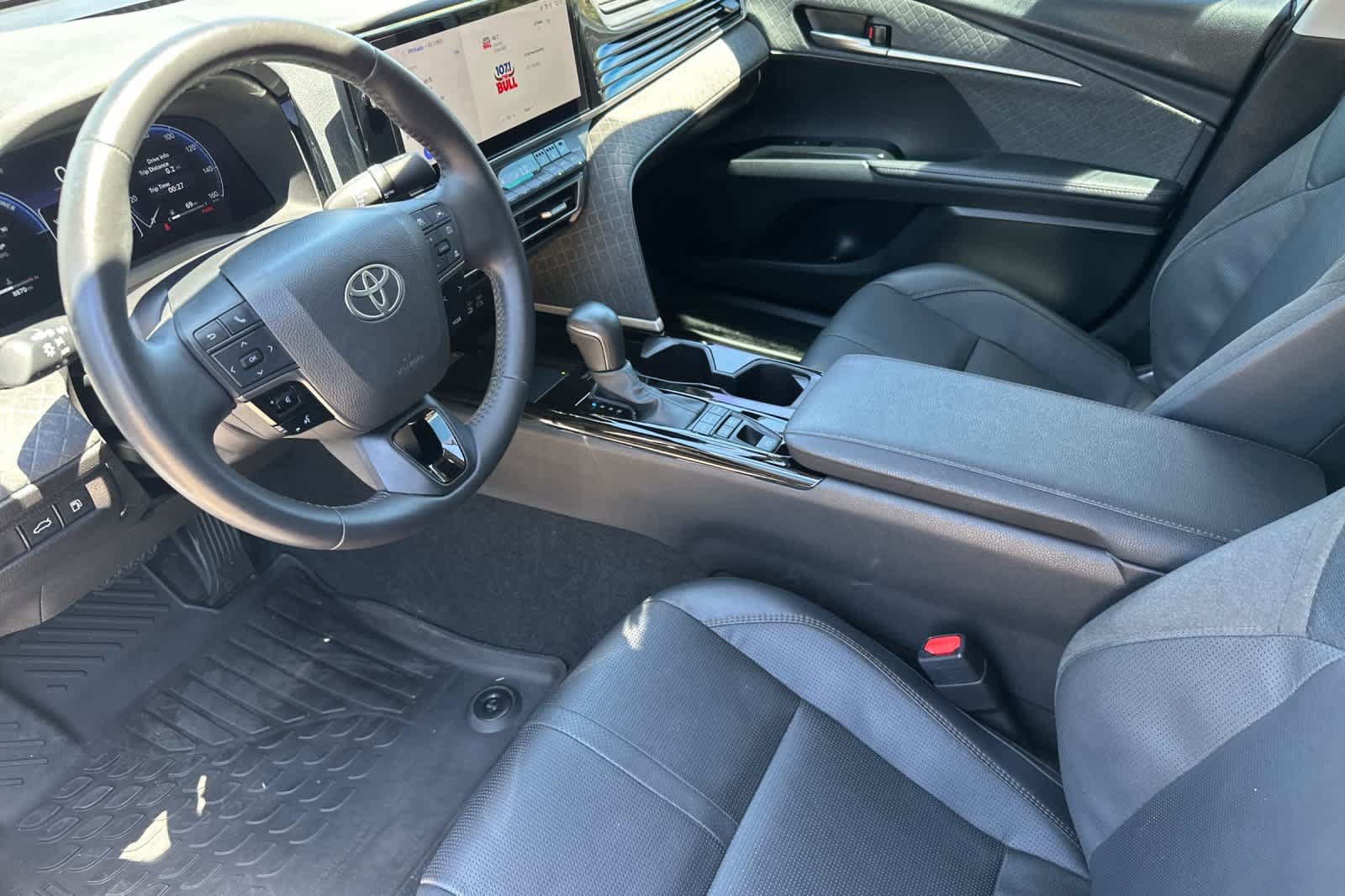 Used 2025 Toyota Camry XLE w/ Premium Package AWD/4WD image 11