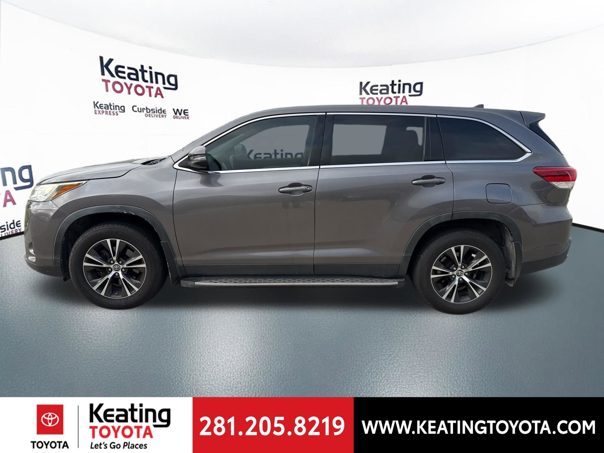 Used 2019 Toyota Highlander Plus FWD image 4