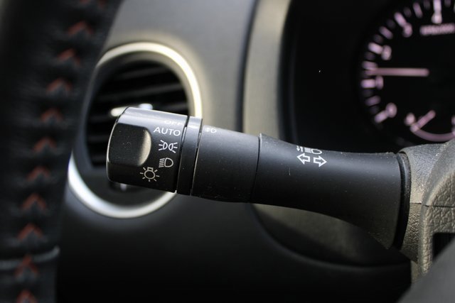 Used 2020 Nissan Pathfinder SL image 19