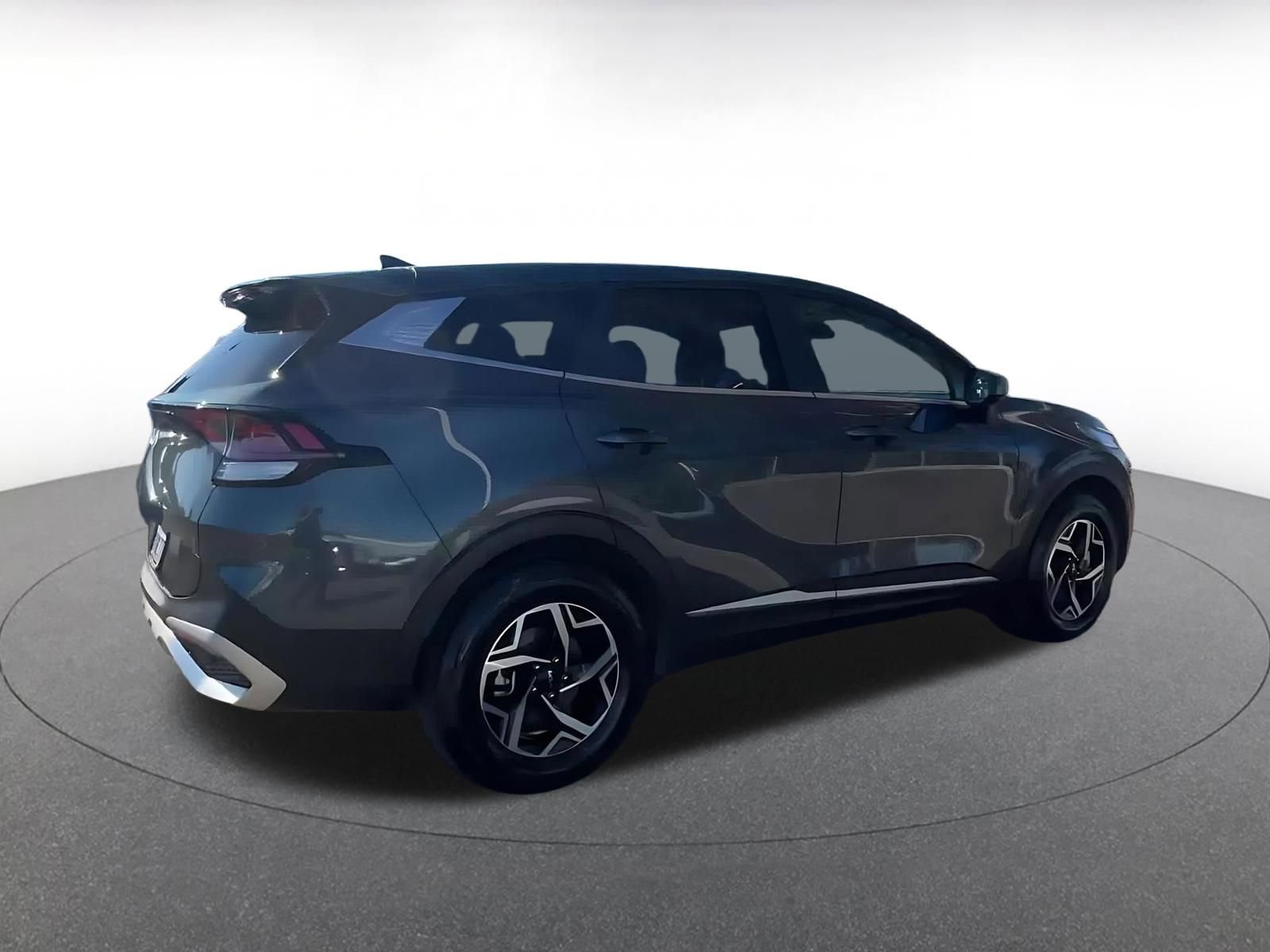 Used 2025 Kia Sportage LX image 15