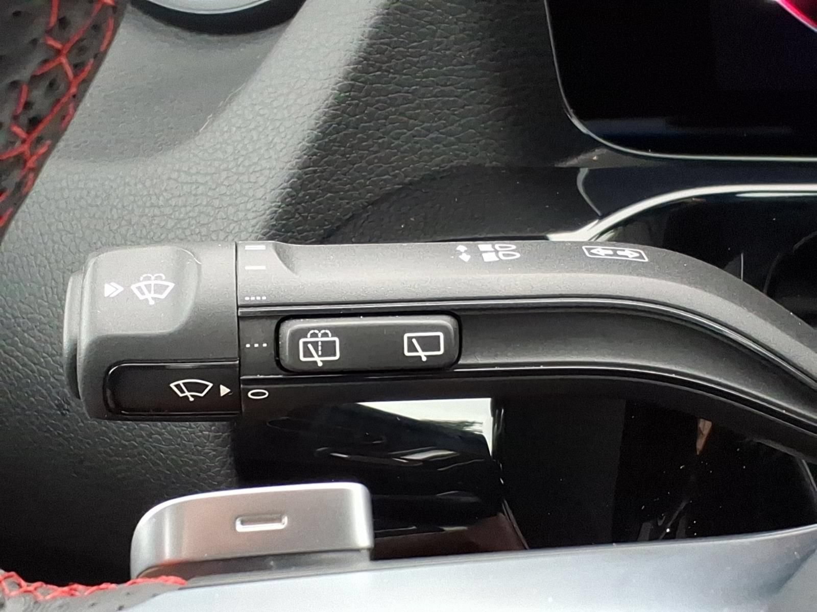Used 2025 Mercedes-Benz GLA 250 4MATIC image 28