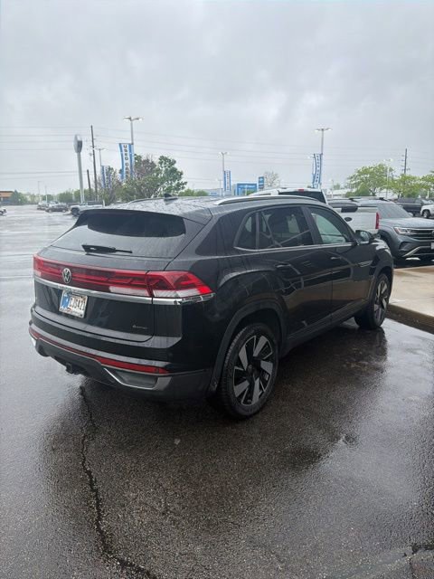 Used 2024 Volkswagen Atlas Cross Sport SE image 5