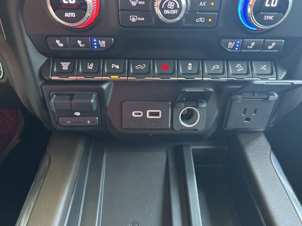 Used 2023 GMC Sierra 2500 Denali w/ Denali Ultimate Package AWD/4WD image 22