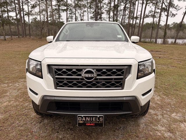 Used 2023 Nissan Frontier SV image 8