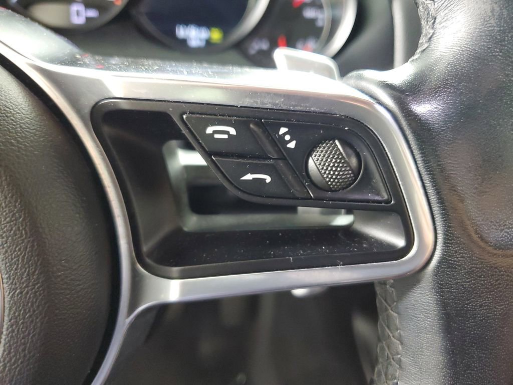 Used 2018 Porsche Cayenne Platinum Edition w/ Premium Package image 20