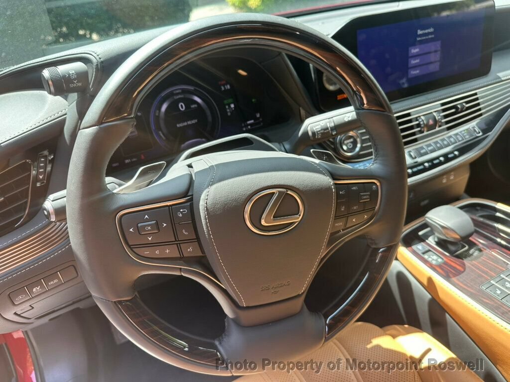 Used 2024 Lexus LS 500h AWD w/ Luxury Package image 15