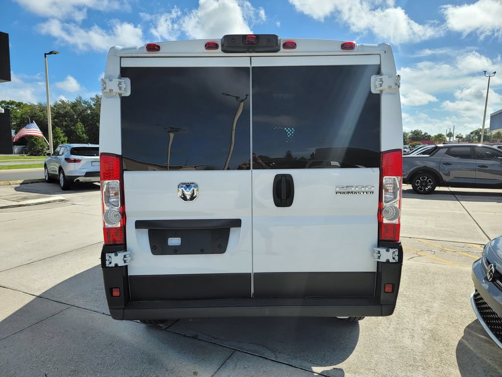 Used 2025 RAM ProMaster 2500 w/ U-Haul Equipment Group FWD image 3