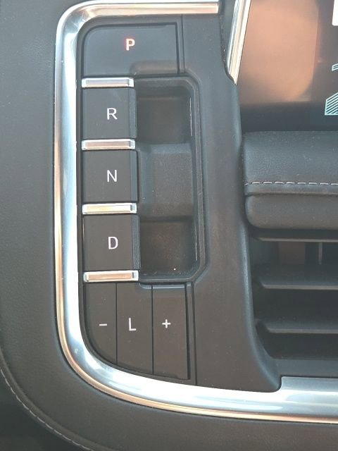 Used 2022 Chevrolet Tahoe Z71 w/ Z71 Off-Road Package image 36