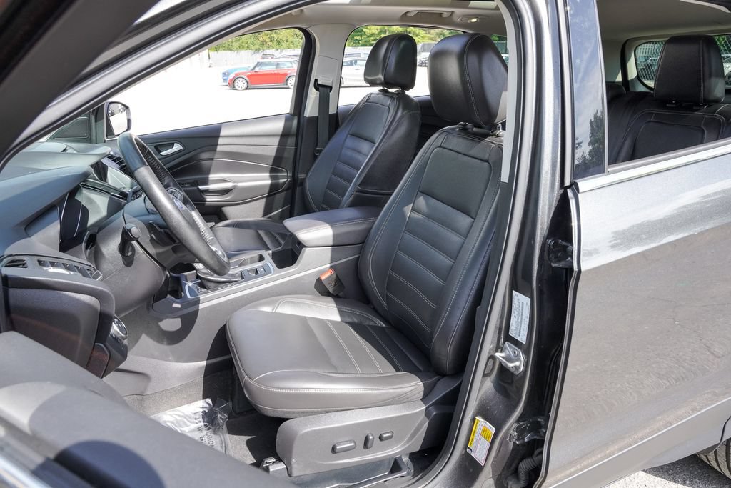 Used 2017 Ford Escape Titanium AWD/4WD image 26