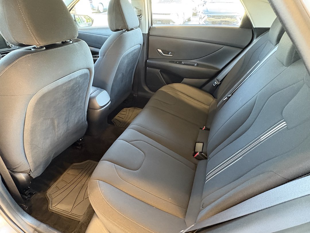 Used 2021 Hyundai Elantra SEL FWD image 22