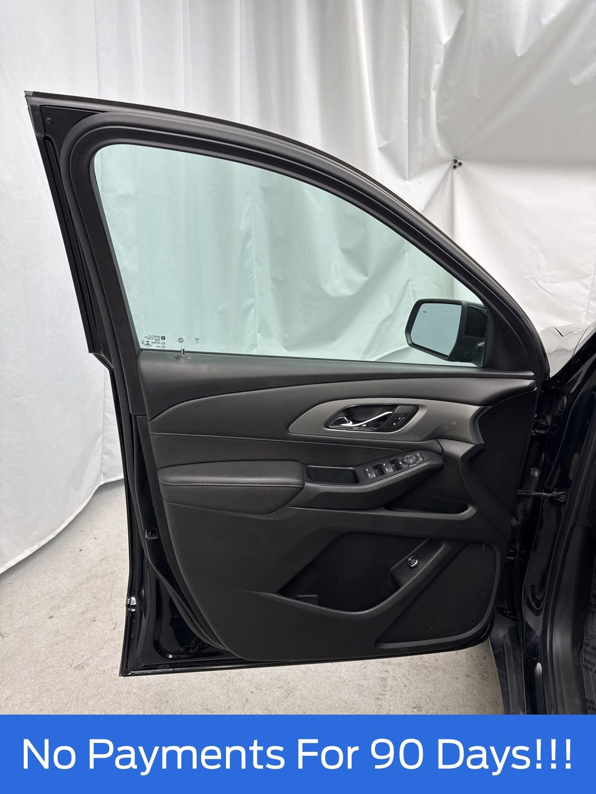 Used 2022 Chevrolet Traverse LT image 12