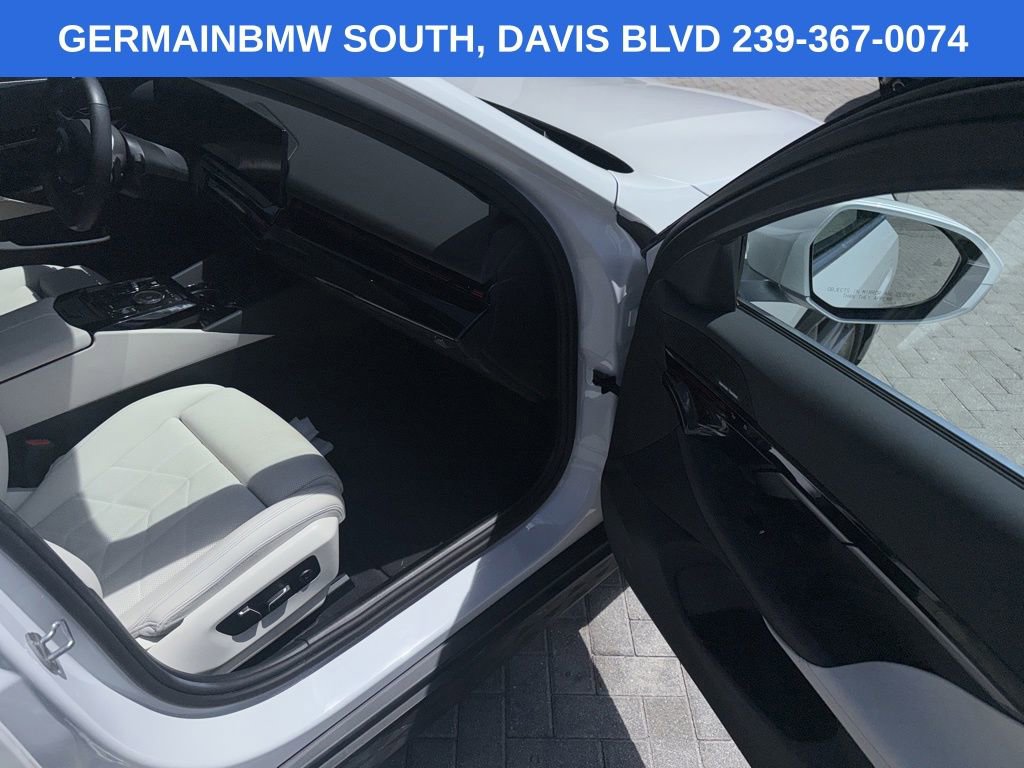 Certified 2024 BMW 530i w/ Premium Package RWD image 23