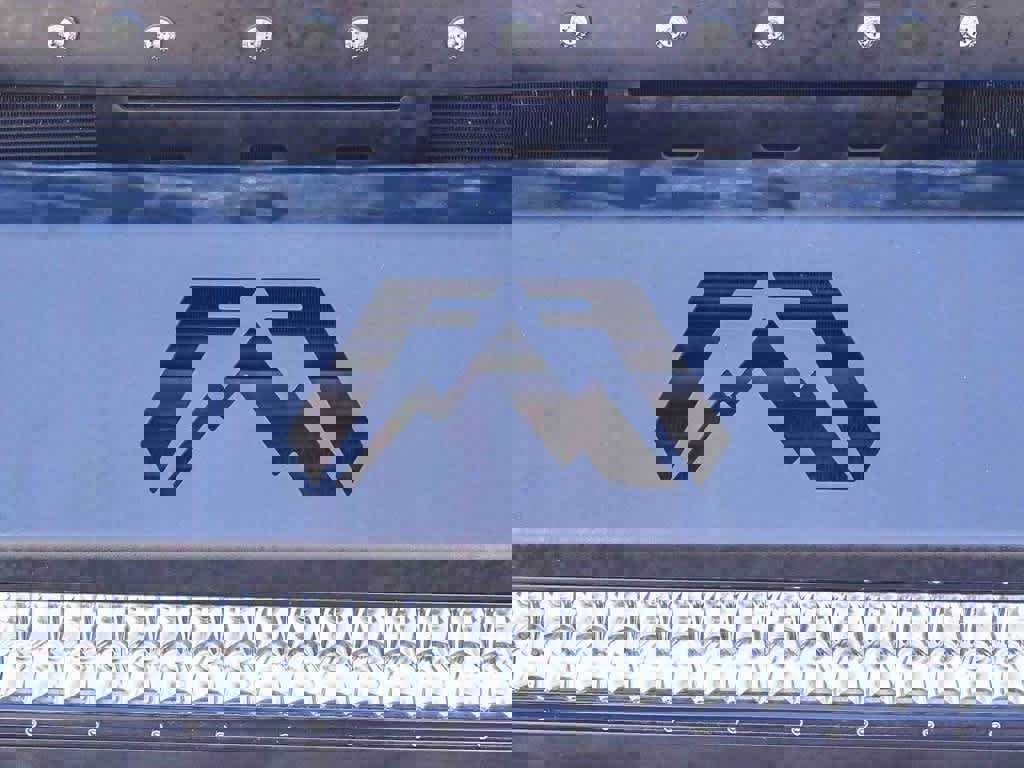 Used 2017 RAM 3500 SLT w/ Luxury Group image 12