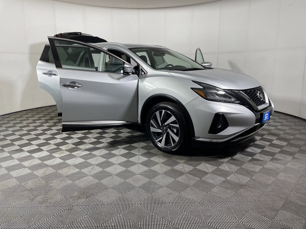 Used 2022 Nissan Murano SL w/ Cargo Package image 9