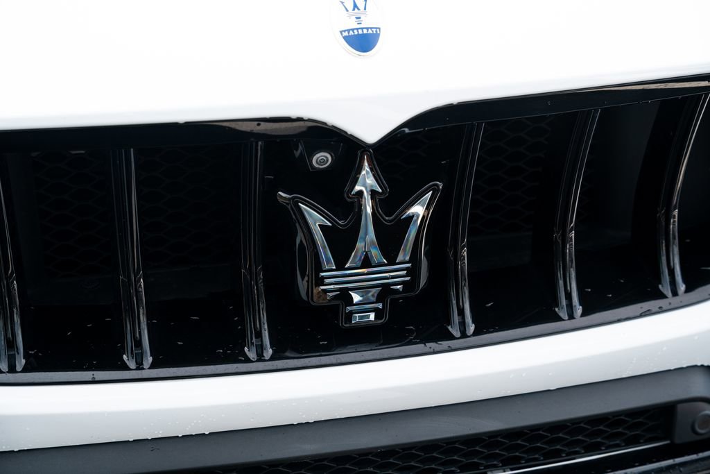 Used 2023 Maserati Grecale Modena AWD/4WD image 5