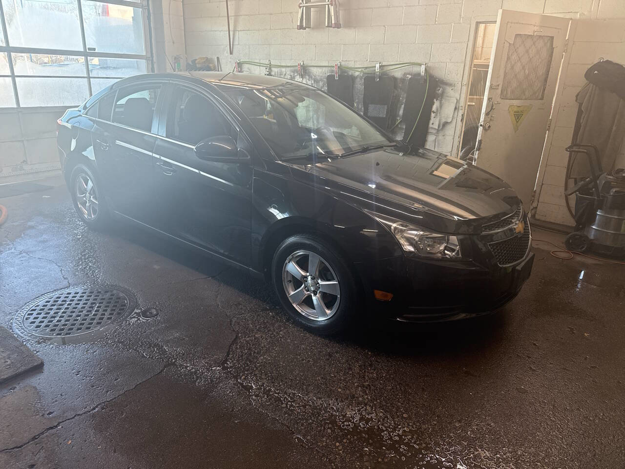 Used 2011 Chevrolet Cruze LT image 1