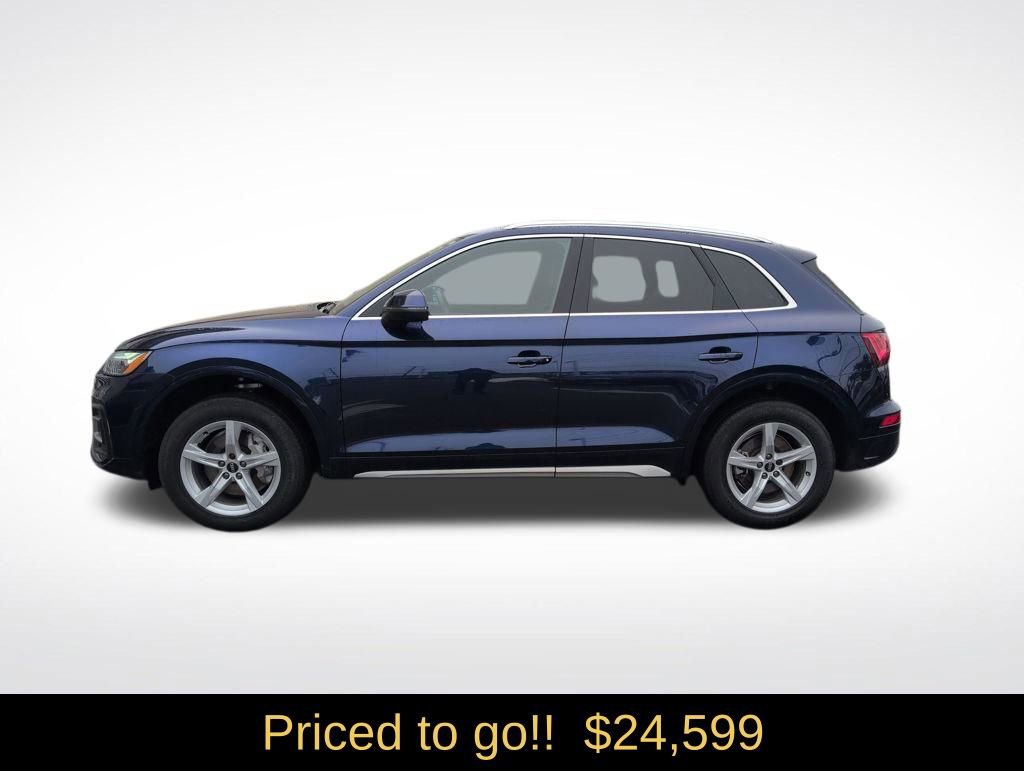 Used 2023 Audi Q5 2.0T Premium w/ Convenience Package image 3