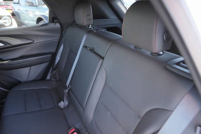 Used 2024 Chevrolet TrailBlazer RS w/ Driver Confidence Package image 13