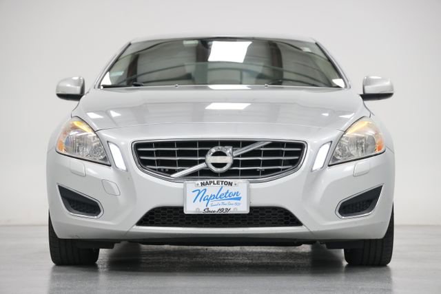 Used 2012 Volvo S60 T5 FWD image 2