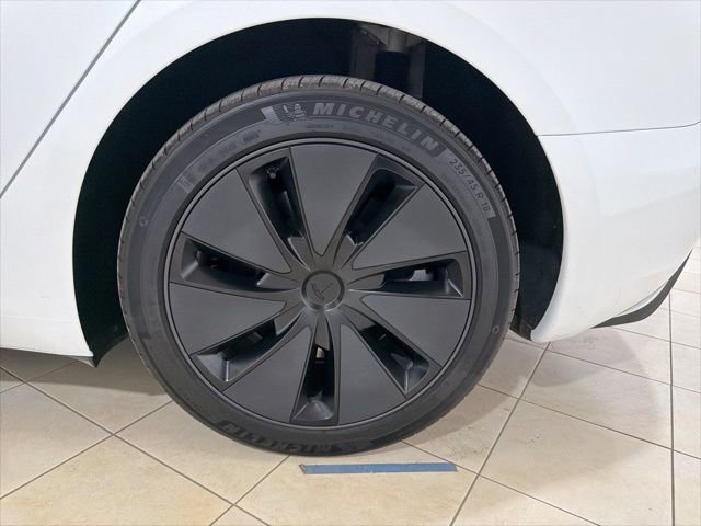 Used 2025 Tesla Model 3 Long Range RWD image 31