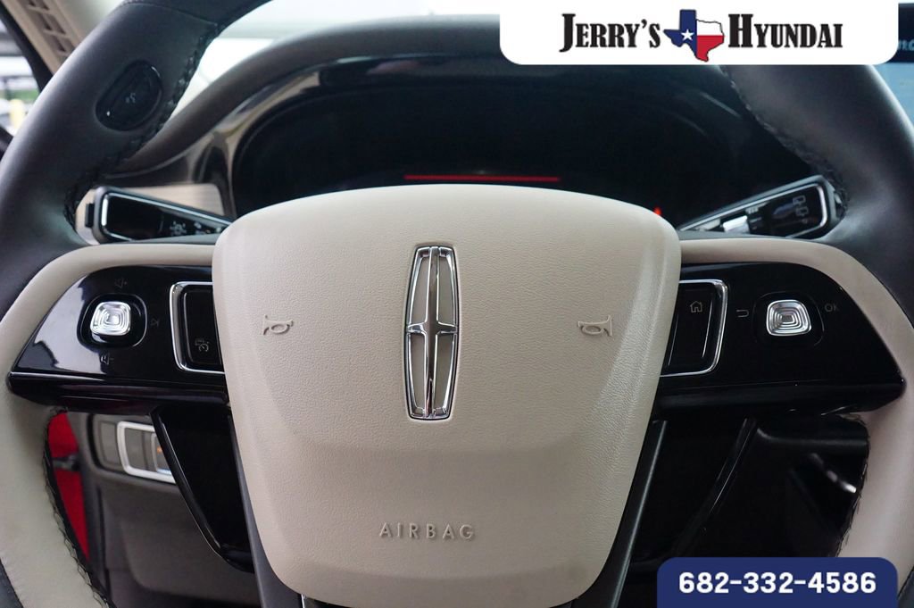 Used 2024 Lincoln Corsair AWD w/ Equipment Group 101A image 14