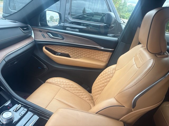 Used 2022 Jeep Grand Cherokee Summit AWD/4WD image 17