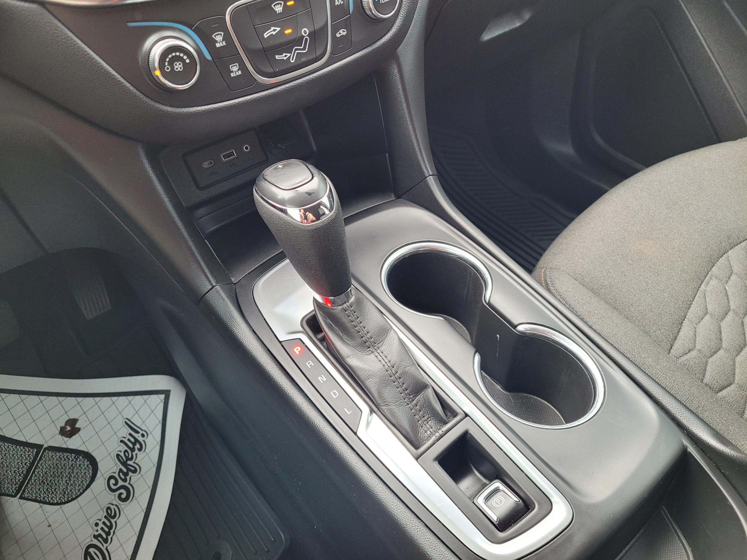 Used 2020 Chevrolet Equinox LT FWD image 23