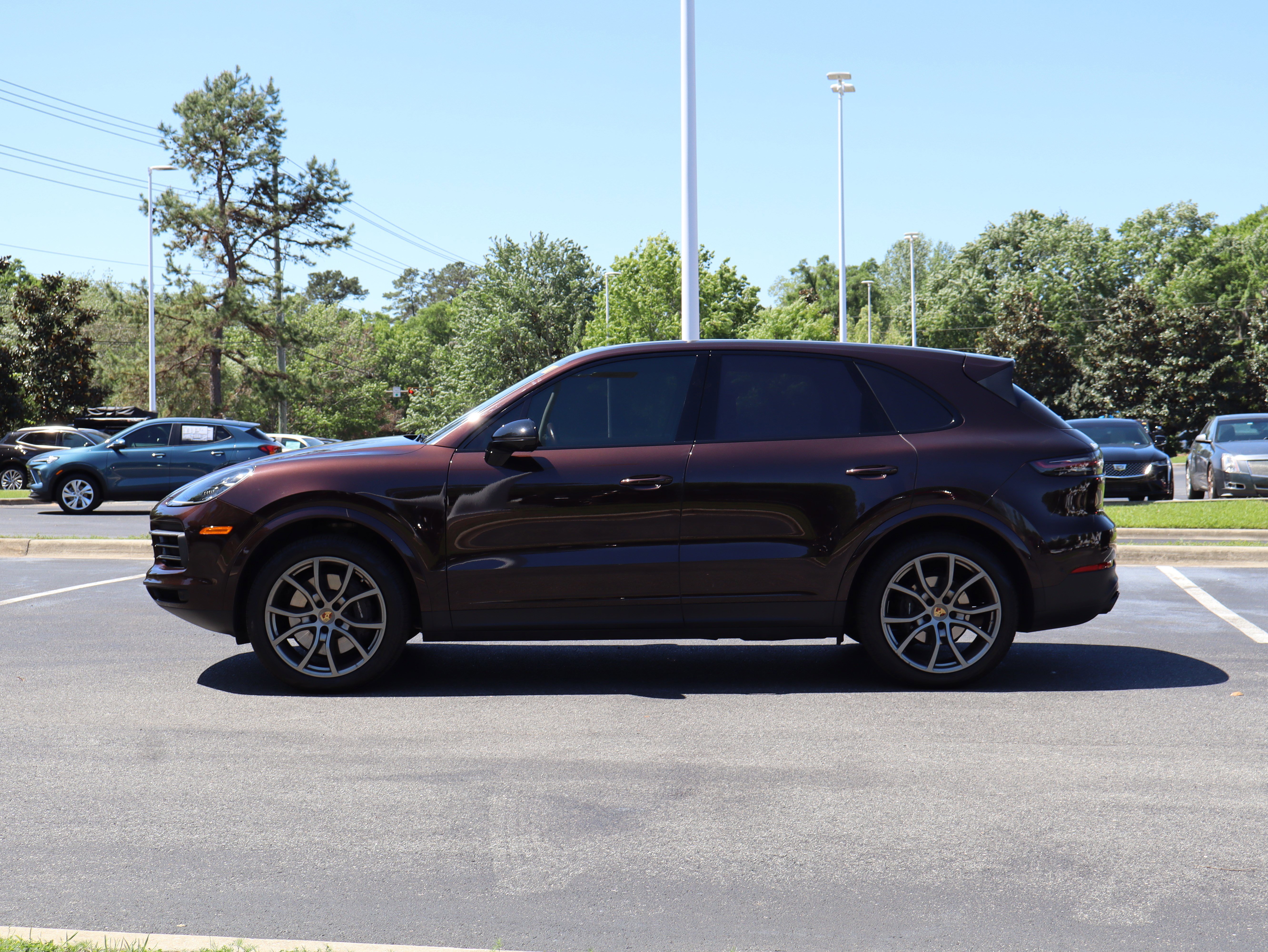 Used 2022 Porsche Cayenne image 6