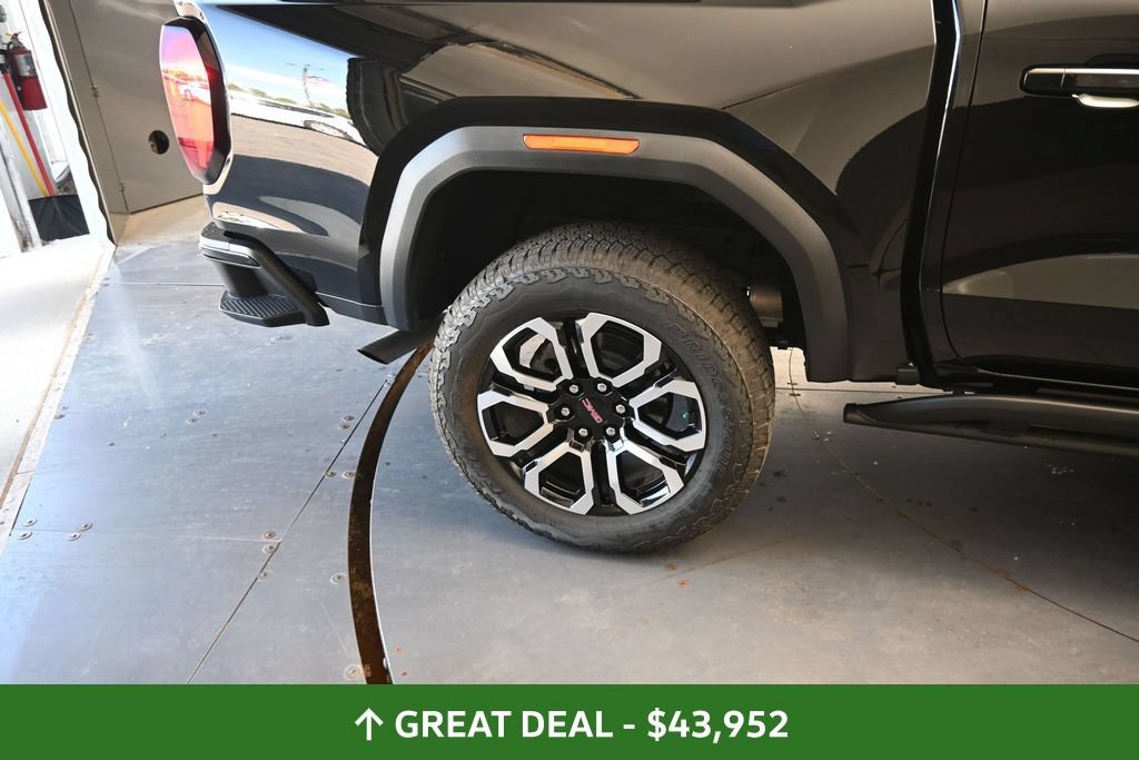 Used 2025 GMC Canyon AT4 w/ Nightfall Edition AWD/4WD image 22