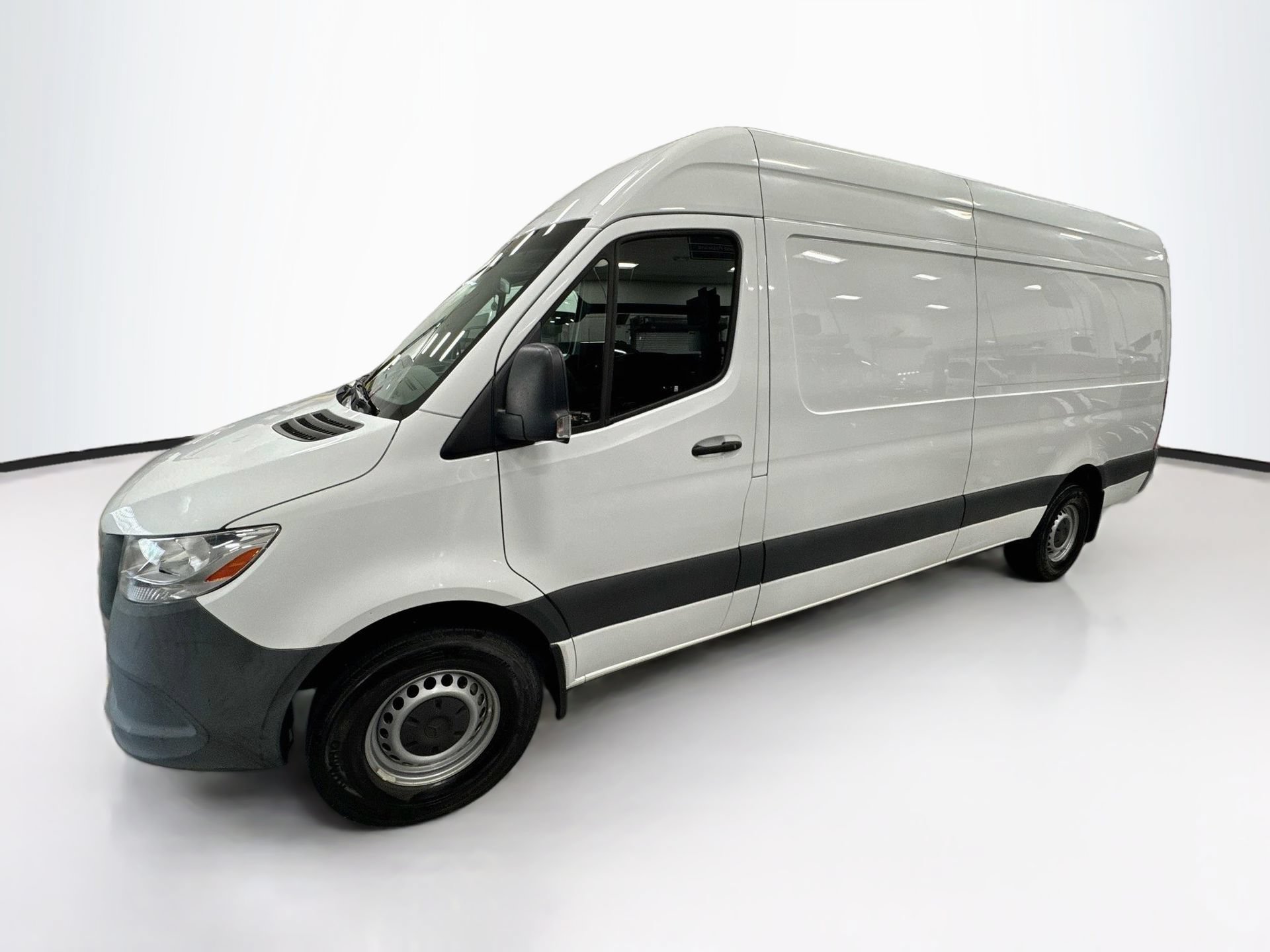 Certified 2023 Mercedes-Benz Sprinter 2500 image 3