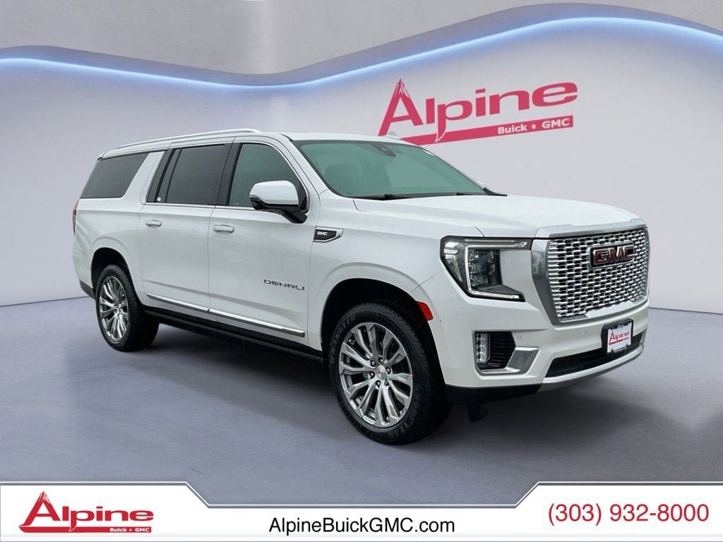 Certified 2022 GMC Yukon XL Denali w/ Denali Ultimate Package AWD/4WD image 7