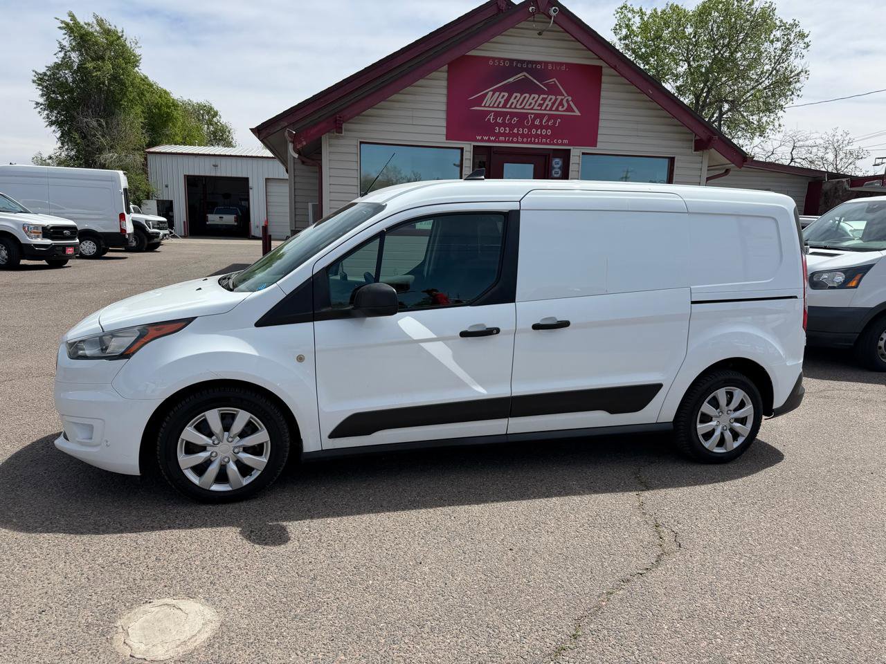 Used 2021 Ford Transit Connect XLT FWD image 2