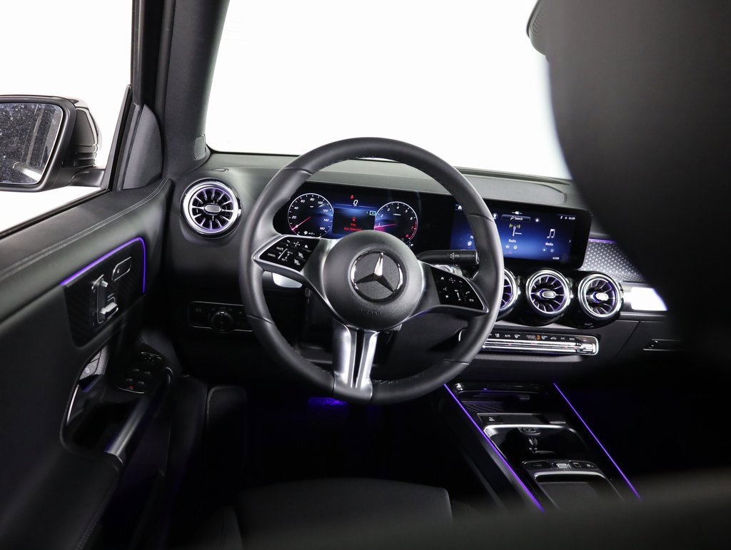 Certified 2025 Mercedes-Benz GLB 250 4MATIC image 28