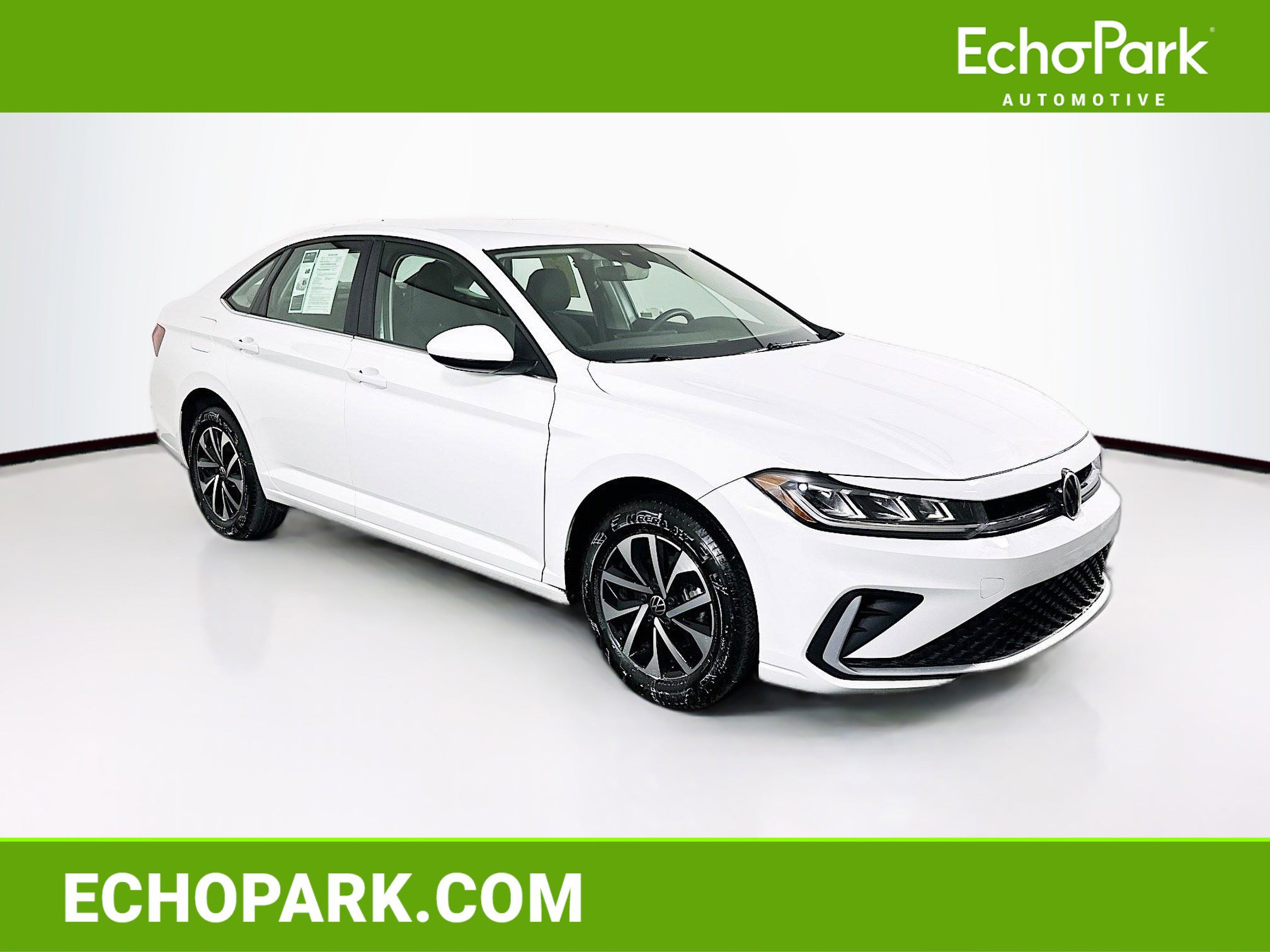 Used 2025 Volkswagen Jetta S image 1