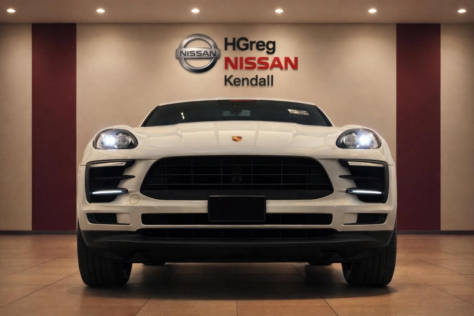 Used 2019 Porsche Macan AWD/4WD image 5