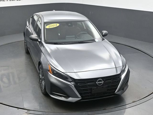Used 2024 Nissan Altima 2.5 SV FWD image 61