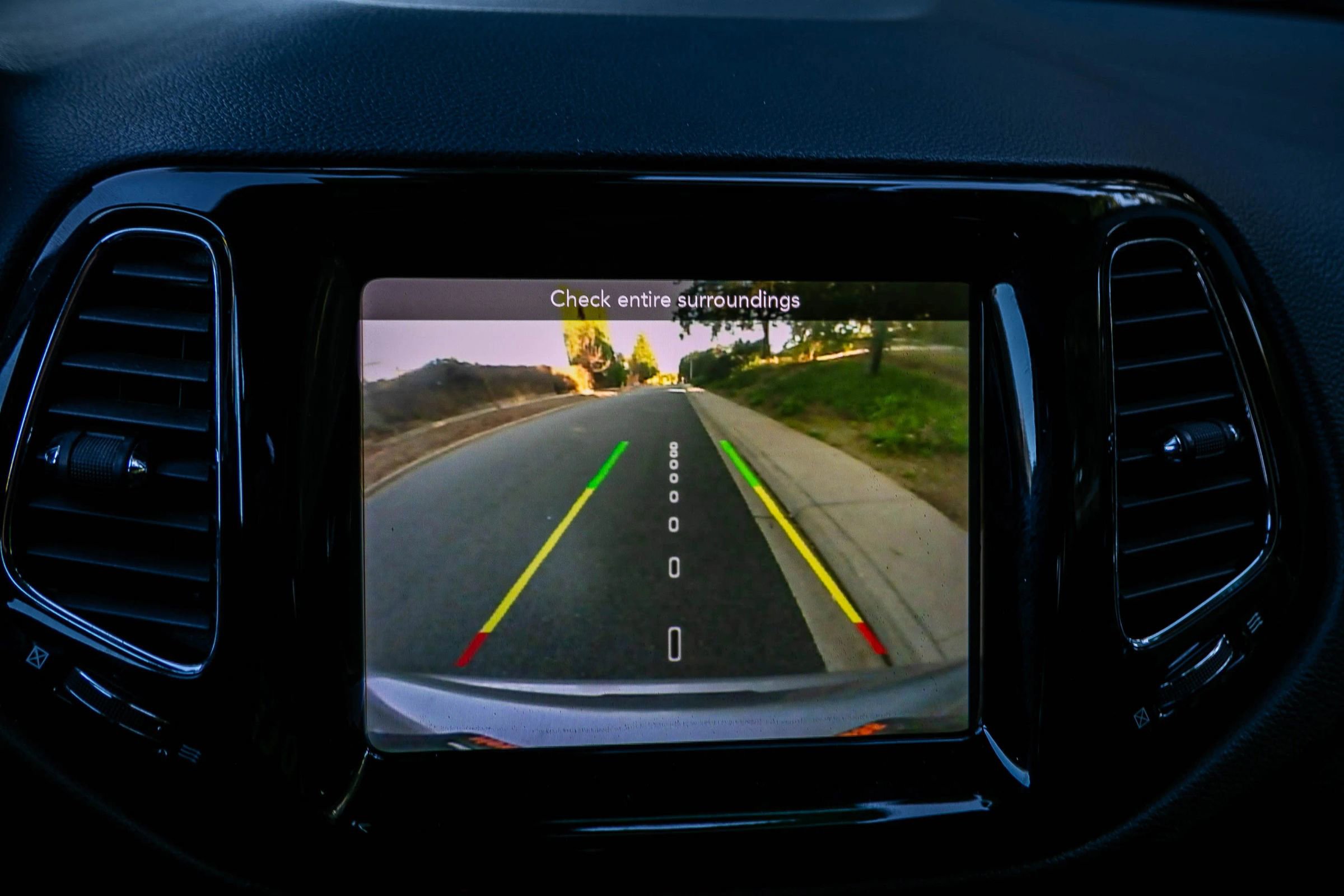 Used 2019 Jeep Compass Limited image 32