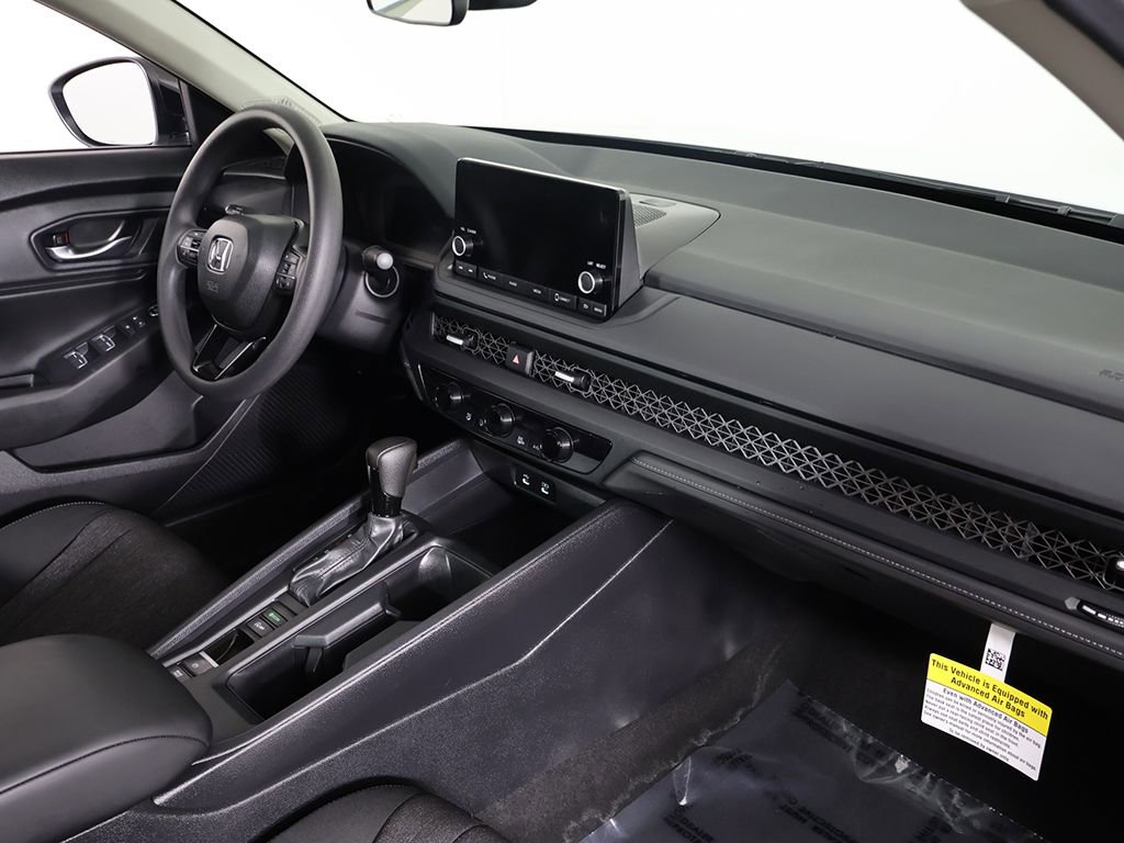 Certified 2025 Honda Accord SE image 28