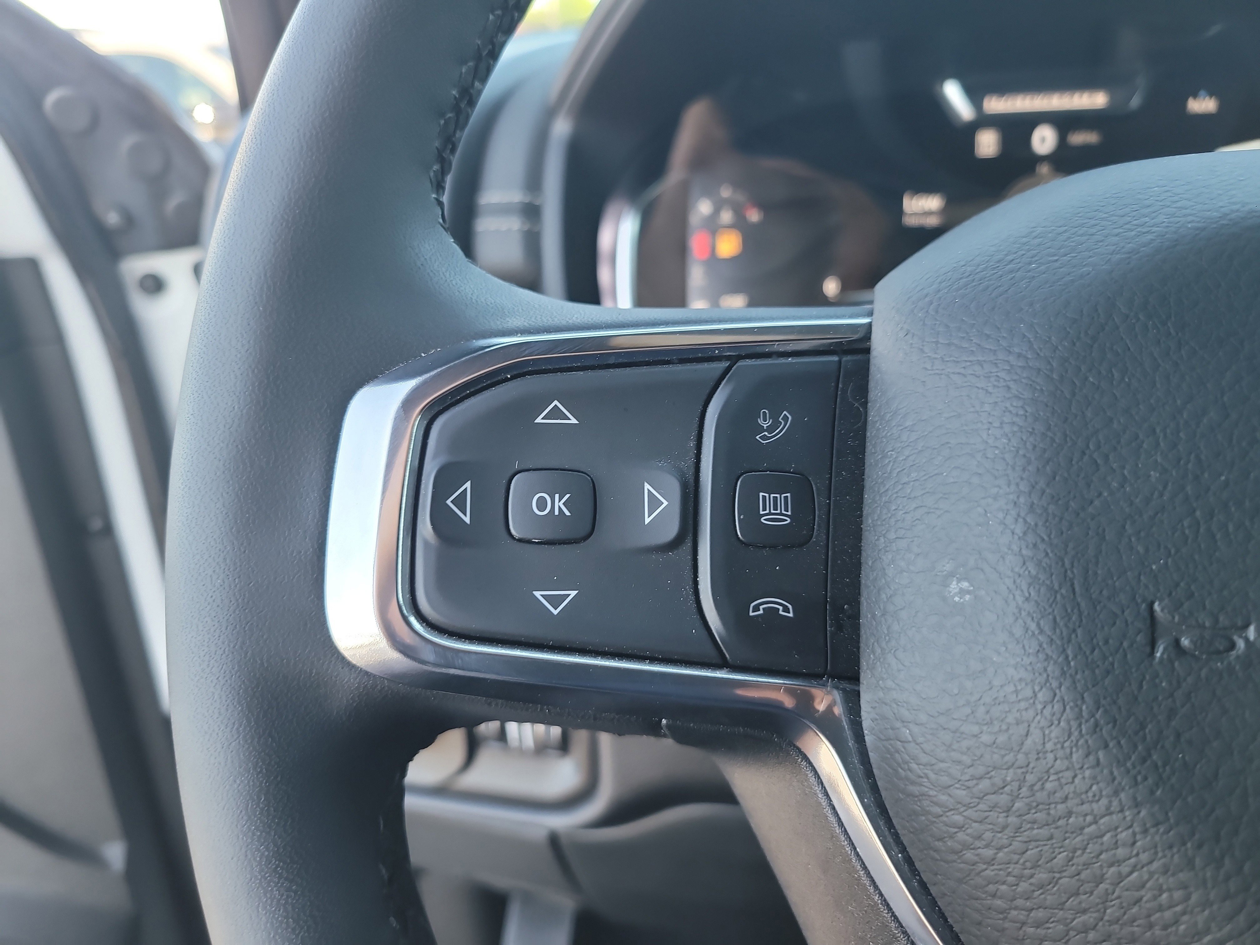 Used 2025 RAM 2500 Laramie image 27