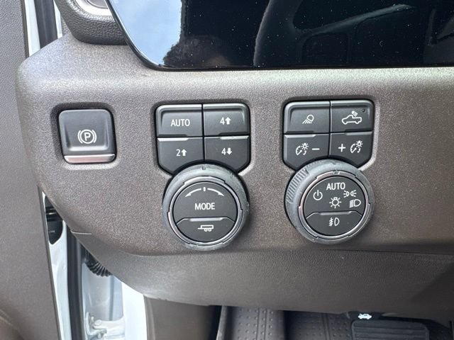 New 2026 Chevrolet Silverado 2500 LTZ w/ LTZ Plus Package AWD/4WD image 3