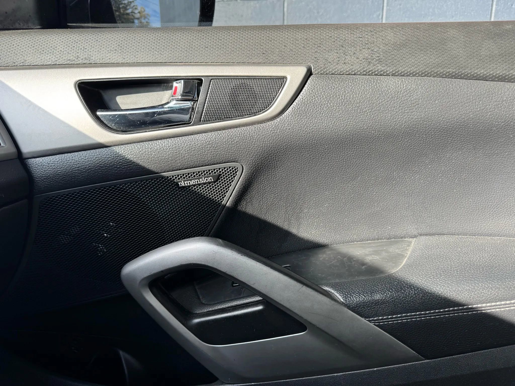 Used 2013 Hyundai Veloster w/ Style Pkg image 24