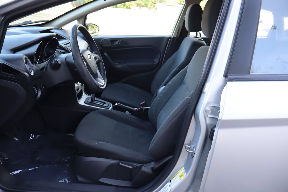 Used 2017 Ford Fiesta SE FWD image 19
