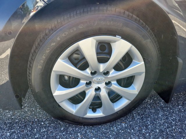 Used 2025 Toyota Corolla LE image 17