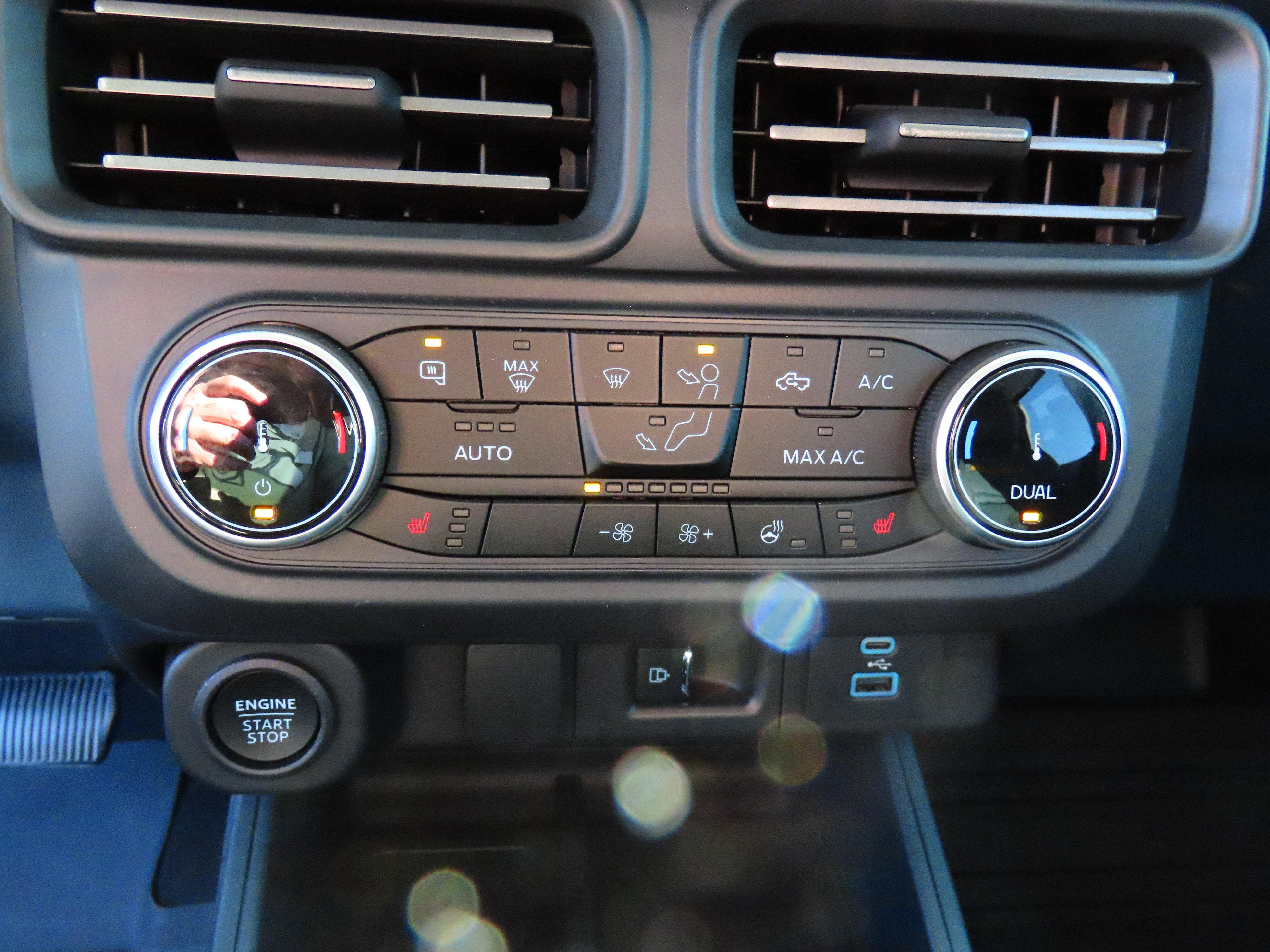 Used 2024 Ford Maverick Tremor w/ Tremor Off-Road Package image 28