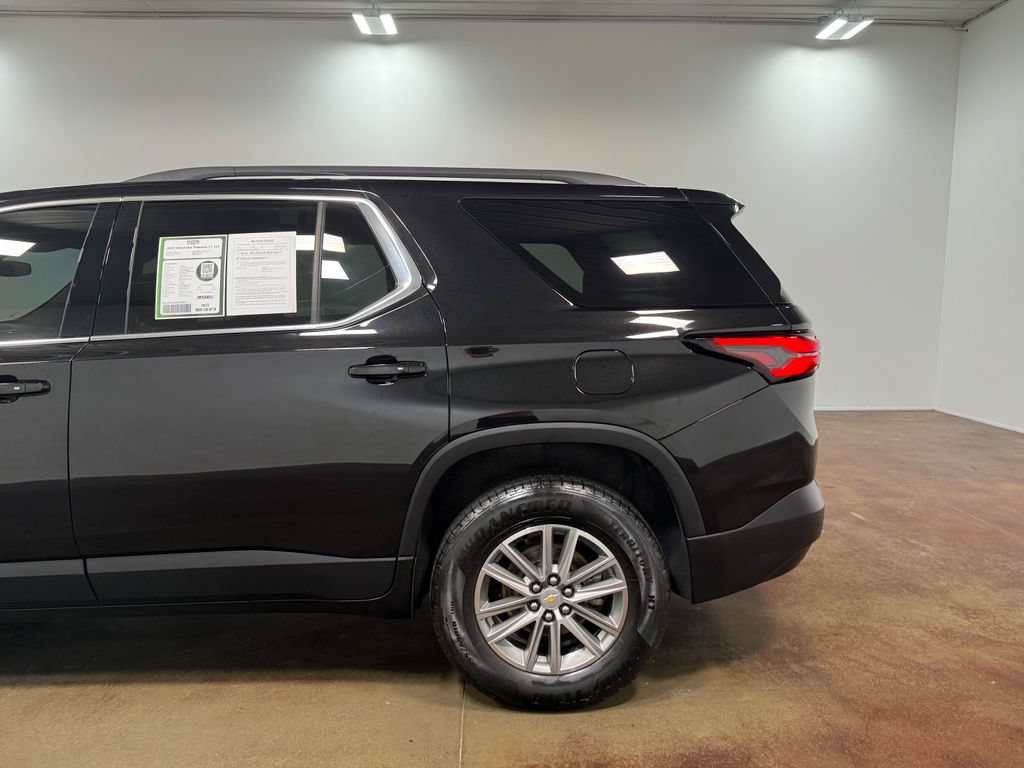 Used 2023 Chevrolet Traverse LT AWD/4WD image 36