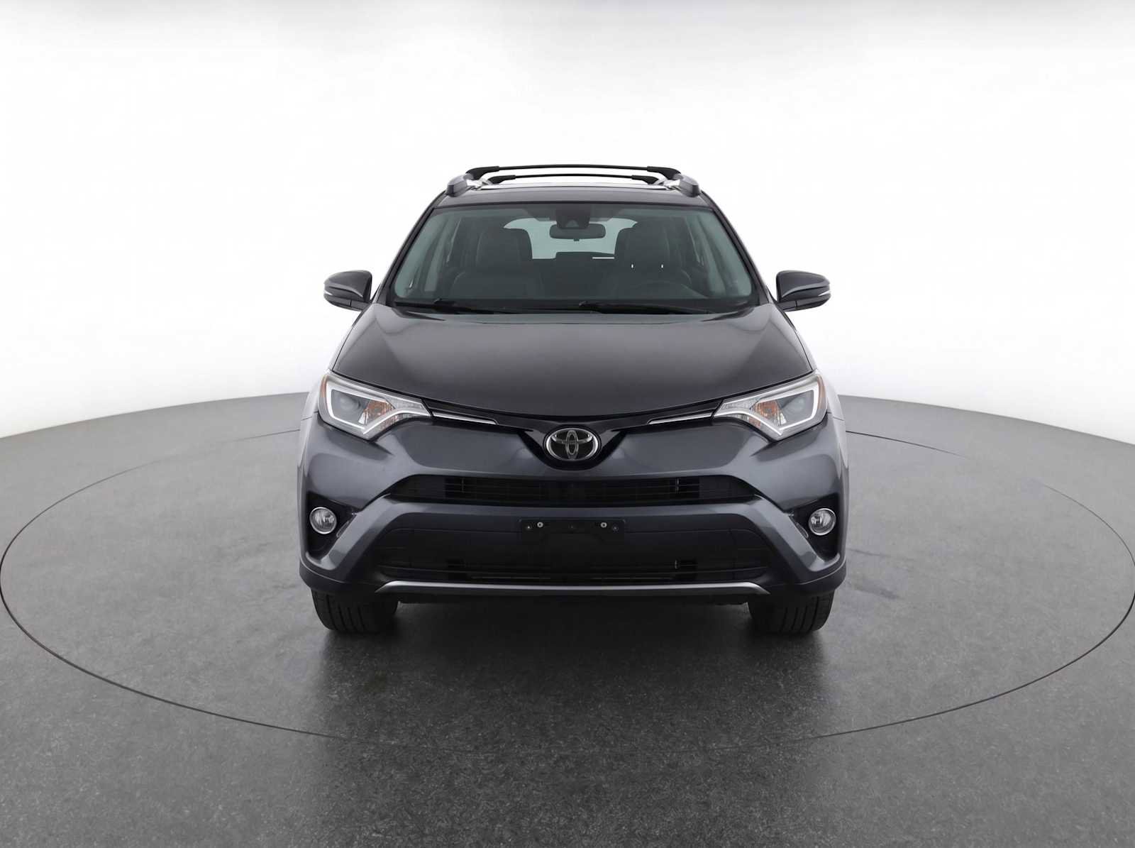 Used 2018 Toyota RAV4 XLE w/ Plus Extra Value Package AWD/4WD image 2