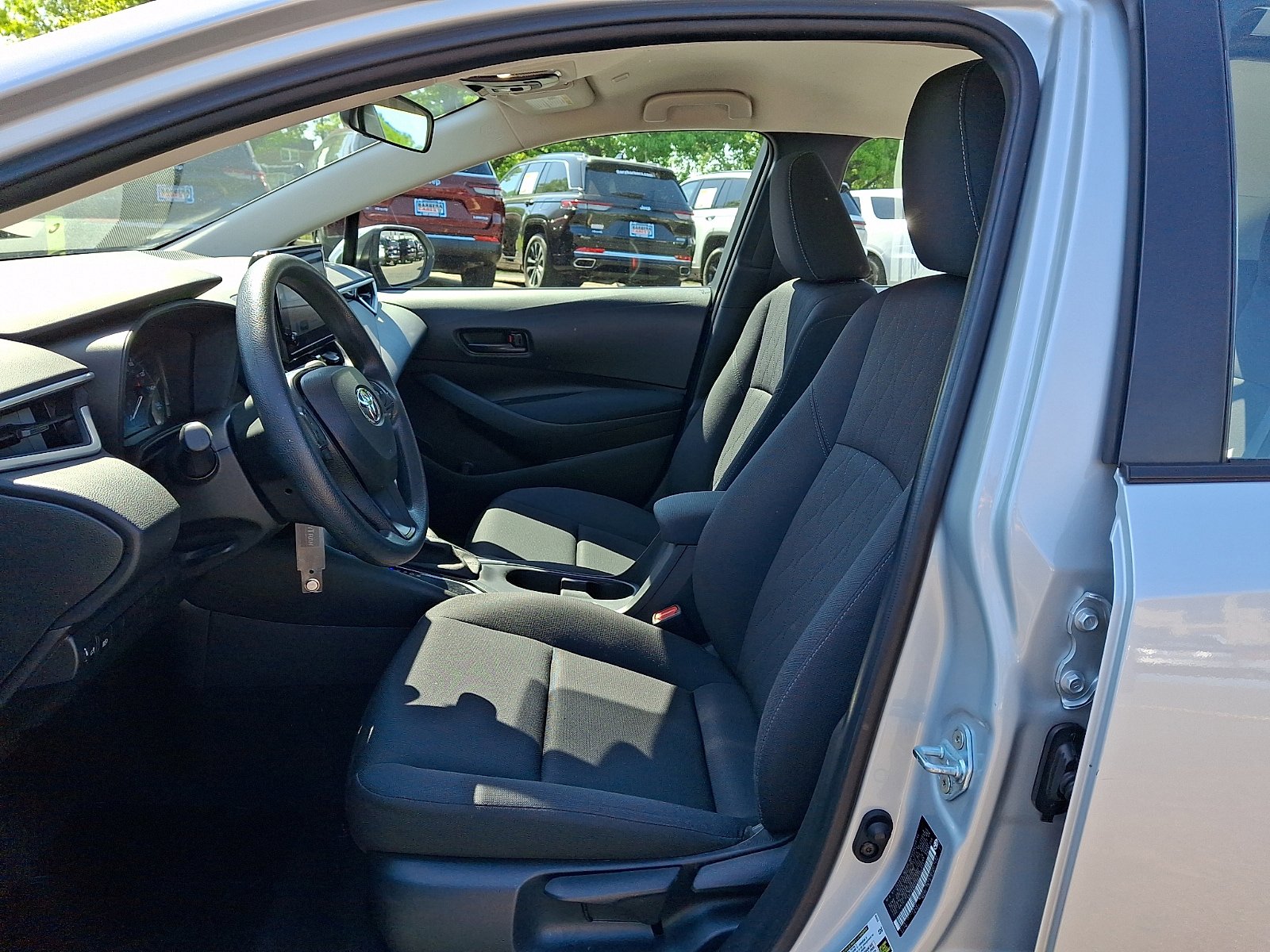 Used 2024 Toyota Corolla LE FWD image 13